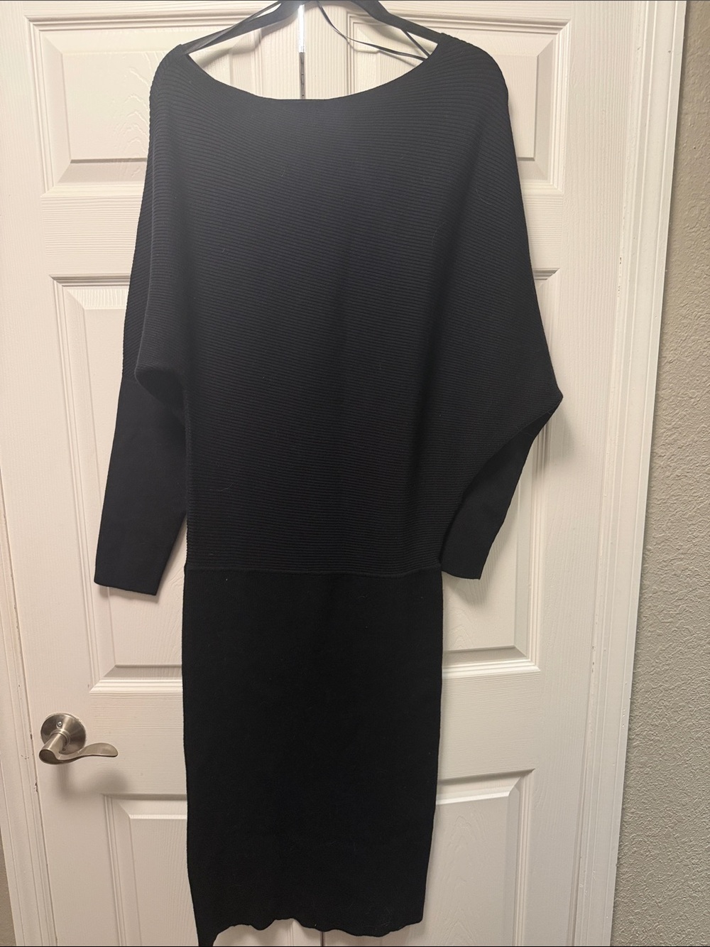Bluivy Black Long Sleeve Ribbed-Bodice Midi Dress